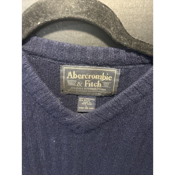 Vintage Abercrombie & Fitch V-Neck Lambs Wool Sweater Size L Navy - Picture 1 of 5